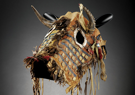 Piikuni horse mask